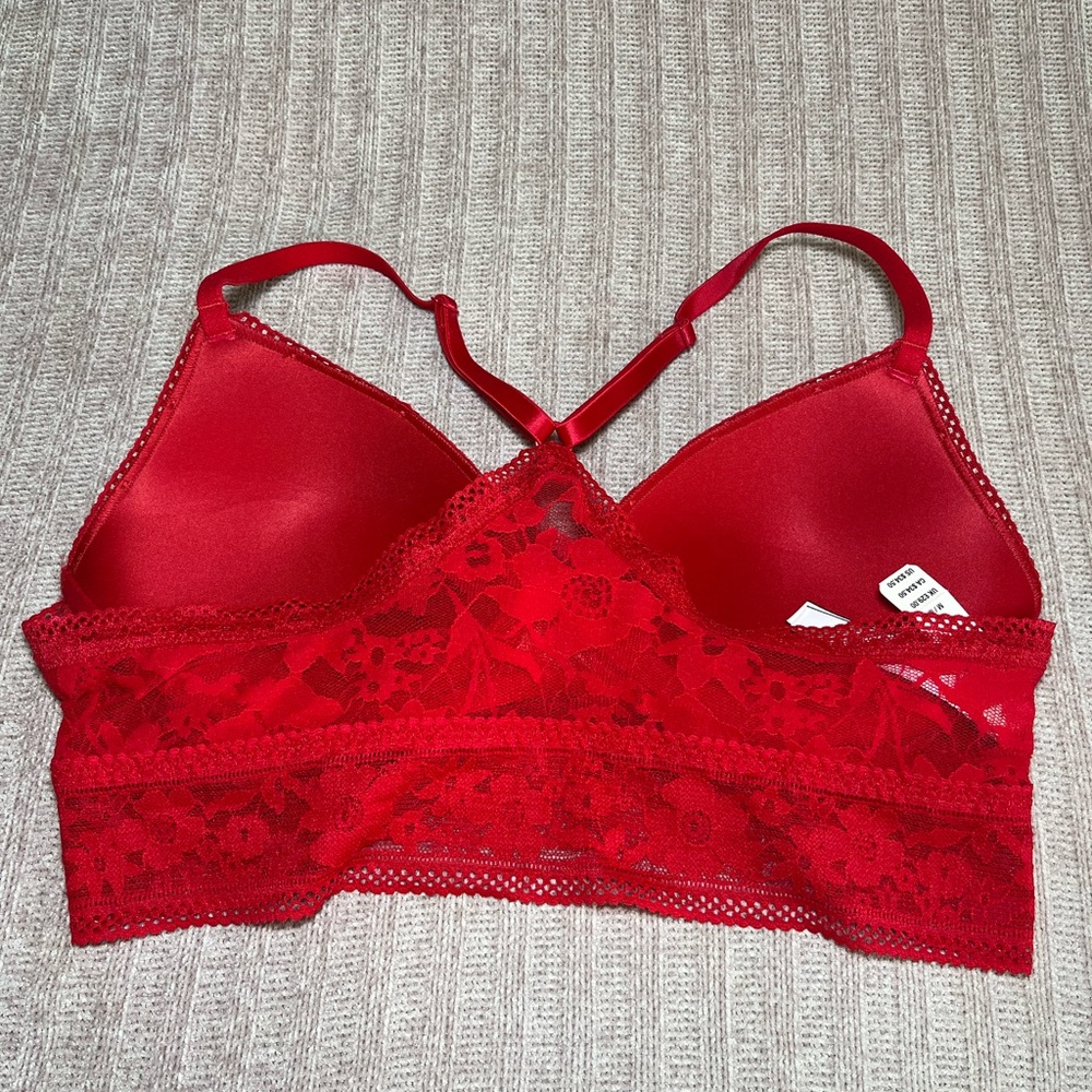 Victoria's Secret Vibrant Red Lace Bra - Picture 2 of 6